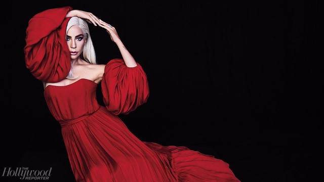 Lady Gaga cực quyến rũ với sắc đỏ - Ảnh 4.