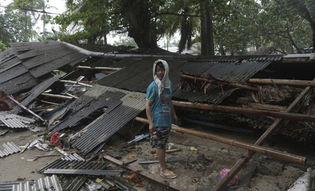 Indonesia: Số người thiệt mạng do sóng thần tăng lên 373 người - Ảnh 1.