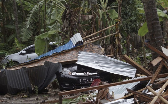 Indonesia: Số người thiệt mạng do sóng thần tăng lên 373 người - Ảnh 2.