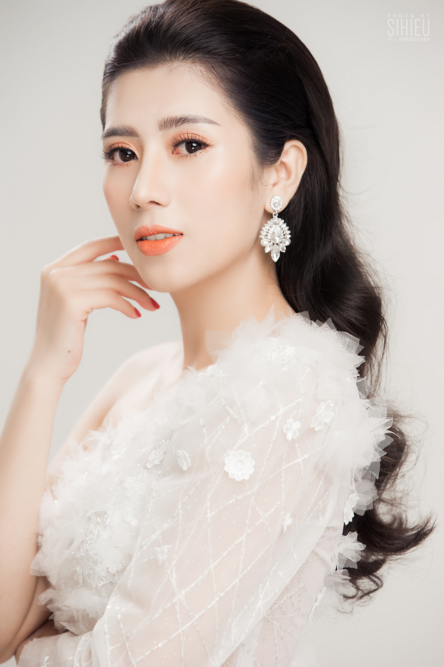 Người đẹp Dương Yến Nhung tuyên bố “lấn sân” ca hát trong năm 2019 - Ảnh 5.