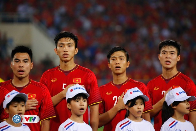 ẢNH: Toàn cảnh ĐT Việt Nam giành chiến thắng trước ĐT Philippines trên sân Mỹ Đình - Ảnh 2.