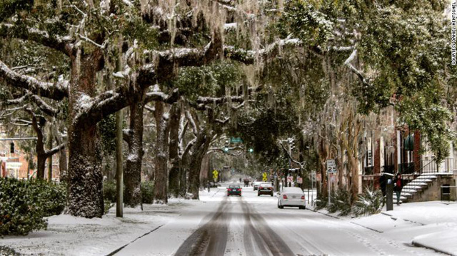 Những hình ảnh “kinh dị” về mùa đông giá rét và khắc nghiệt ở Mỹ - Ảnh 3.