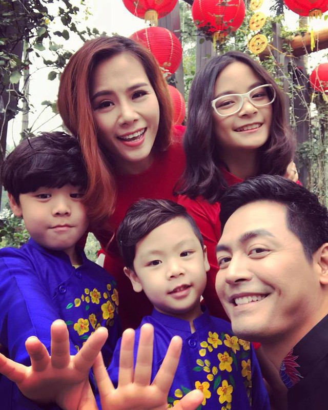 Gia đình sao Việt đầm ấm hạnh phúc đón Tết - Ảnh 2.
