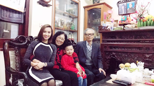 Gia đình sao Việt đầm ấm hạnh phúc đón Tết - Ảnh 4.