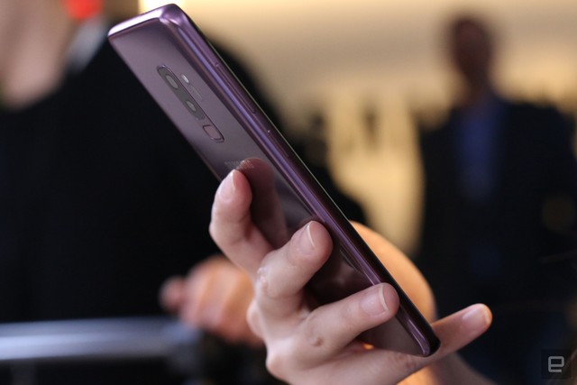 Cận cảnh bộ đôi smartphone Galaxy S9/S9+: Đẹp không tì vết - Ảnh 4.