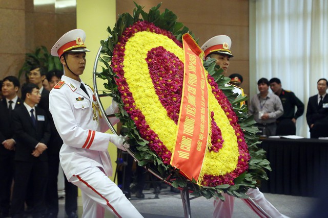 Trang trọng lễ viếng nguyên Thủ tướng Phan Văn Khải tại Hà Nội - Ảnh 16.