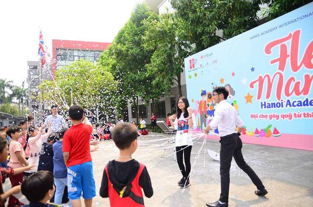 Chợ phiên Hanoi Academy 2018 gây quỹ từ thiện chương trình Trái tim cho em - Ảnh 17.