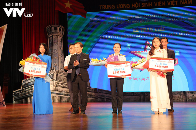Trao giải cuộc thi sáng tác video clip hát Quốc ca “Tự hào Tổ quốc Việt Nam” - Ảnh 4.