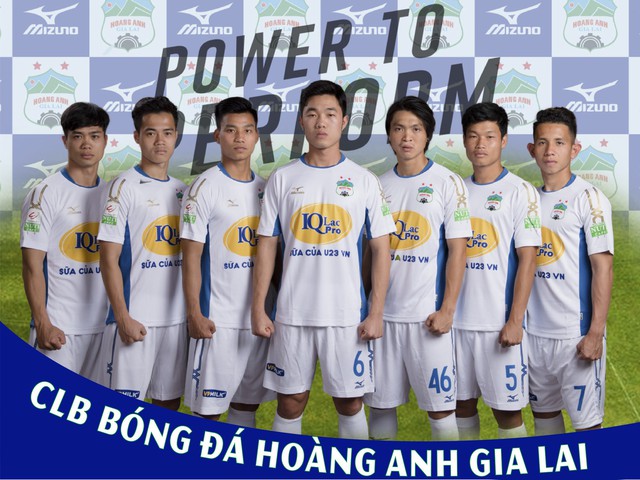 Xuân Trường, Công Phượng, Văn Thanh… cùng đồng đội CLB HAGL ra mắt áo đấu mới - Ảnh 1.