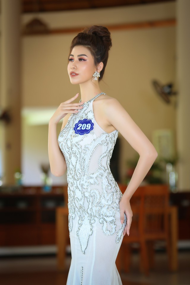 Top 40 Hoa hậu Biển Việt Nam toàn cầu 2018 lan tỏa vẻ đẹp Việt trong trang phục dạ hội - Ảnh 31.