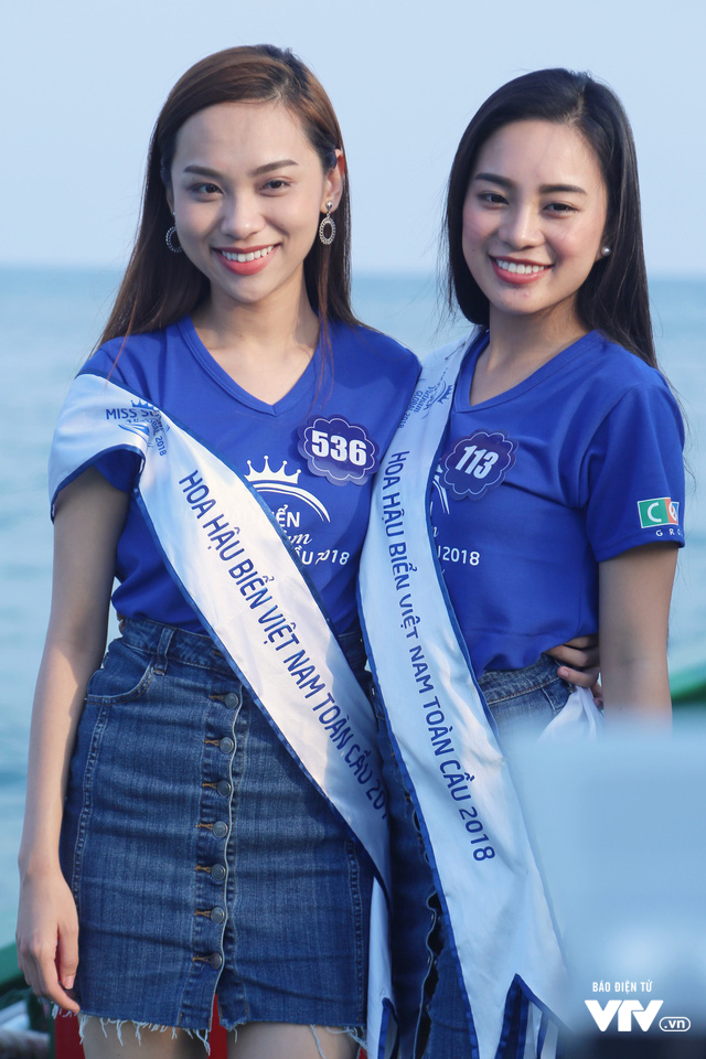 Vẻ đẹp của thí sinh Hoa hậu Biển Việt Nam toàn cầu 2018 bừng sáng ở những nơi họ đặt chân đến - Ảnh 3.