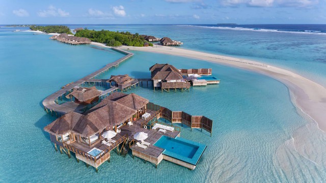 Khu resort dưới nước độc đáo nhất tại Maldives sẽ mở cửa trong năm nay - Ảnh 1.