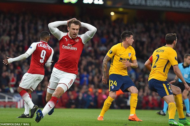 HLV Wenger tin Arsenal vào chung kết Europa League dù để Atletico cầm hoà 1-1 - Ảnh 1.