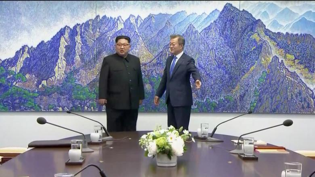Những bước chân lịch sử từ cuộc gặp thượng đỉnh liên Triều - Ảnh 11.
