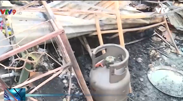 Kiên Giang: Cháy chợ lúc nửa đêm làm thiệt hại 5 căn nhà - Ảnh 2.