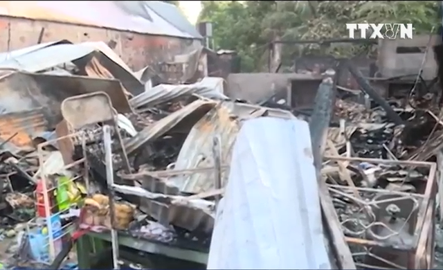 Kiên Giang: Cháy chợ lúc nửa đêm làm thiệt hại 5 căn nhà - Ảnh 5.