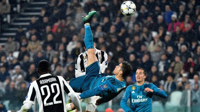 Chỉ mình Ronaldo làm được 11 điều phi thường này ở Champions League! - Ảnh 10.