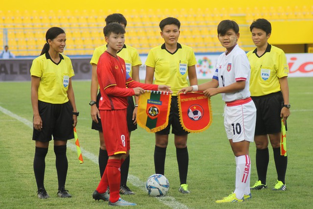 Bảng A U16 nữ ĐNA 2018: Phung phí cơ hội, U16 nữ Việt Nam bị U16 nữ Myanmar cầm hòa - Ảnh 1.