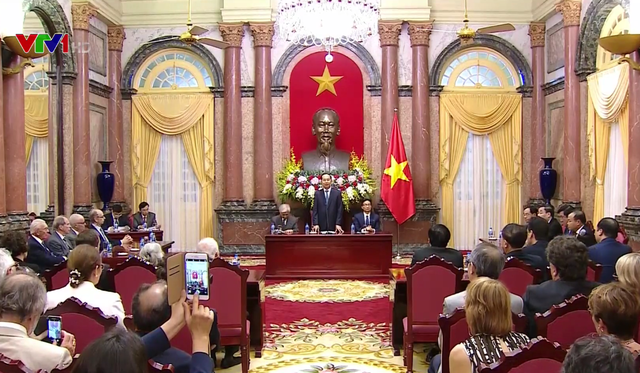Chủ tịch nước Trần Đại Quang gặp mặt các nhà khoa học quốc tế - Ảnh 1.