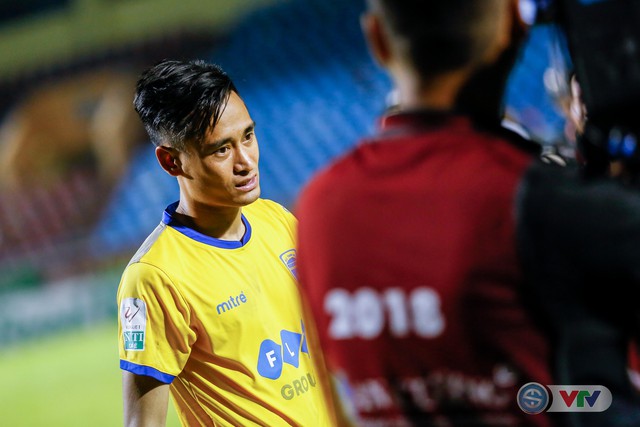 HLV Đức Thắng hạnh phúc với chiến thắng đầu tiên tại V.League 2018 - Ảnh 1.