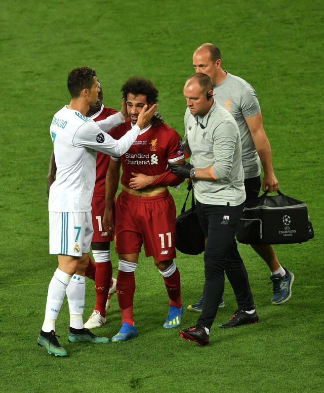 Real 3-1 Liverpool: Những khoảnh khắc ấn tượng trong trận chung kết Champions League - Ảnh 8.