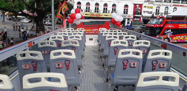 Cận cảnh chiếc xe bus 2 tầng đầu tiên của Hà Nội chính thức đi vào hoạt động - Ảnh 12.