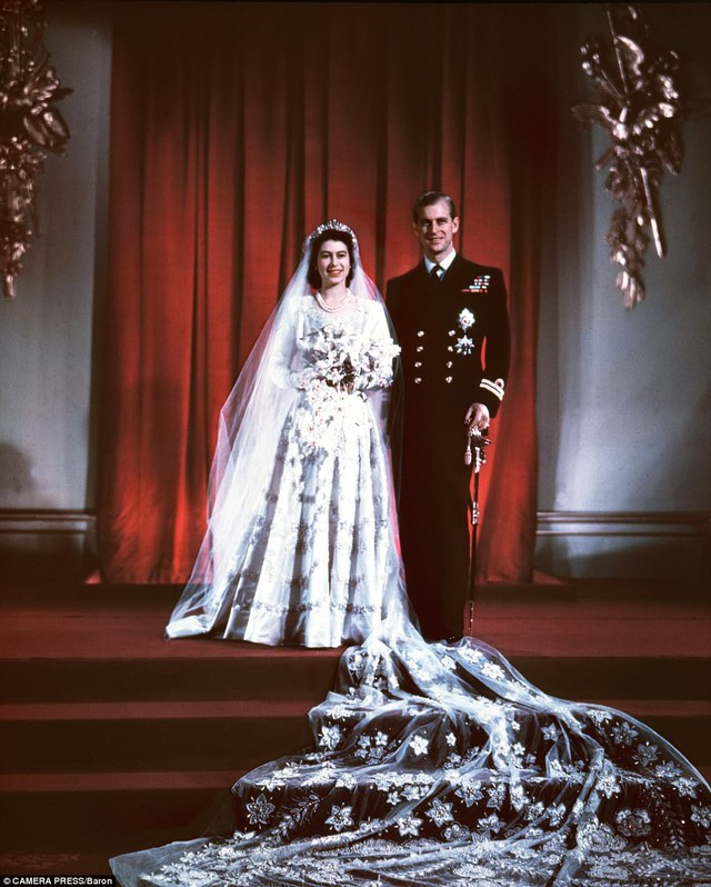 Đám cưới Hoàng gia Anh qua các thời kỳ - Ảnh 2.