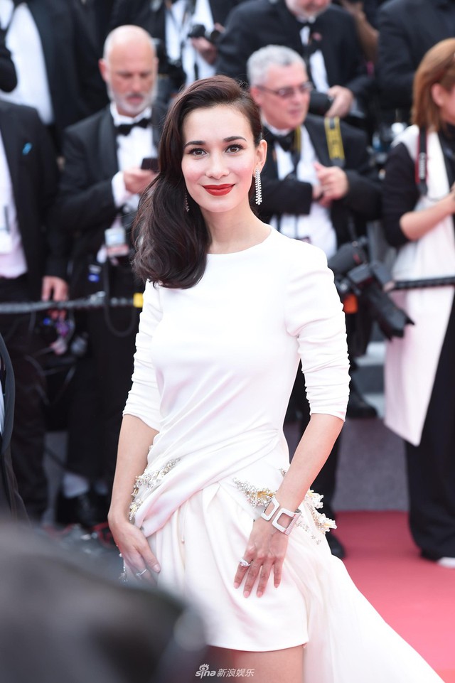 Dàn sao Hoa ngữ tấn công Cannes, Phạm Băng Băng lấn át với phong cách công chúa - Ảnh 6.