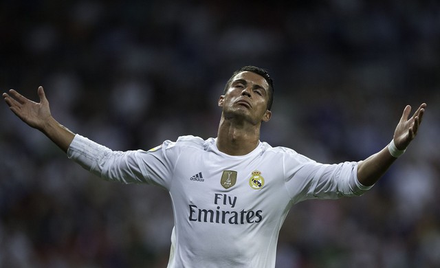 Ronaldo nổi điên vì bản hợp đồng của Real Madrid - Ảnh 2.