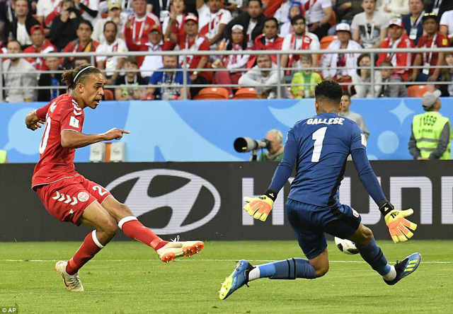 Chấm điểm Peru 0 - 1 Đan Mạch: Người hùng và tội đồ - Ảnh 2.