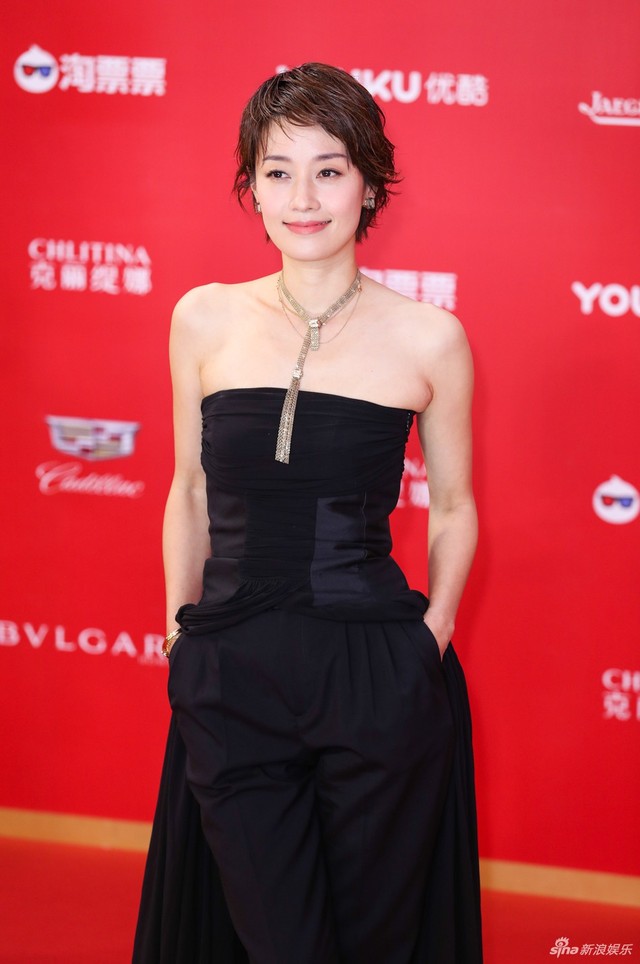 Dàn mỹ nhân muôn sắc đổ bộ thảm đỏ Liên hoan phim quốc tế Thượng Hải - Ảnh 8.