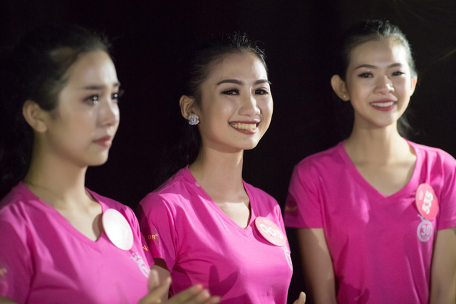 Ban Tổ chức Hoa hậu Việt Nam 2018 khiến thí sinh òa khóc ngay sau buổi tập - Ảnh 1.