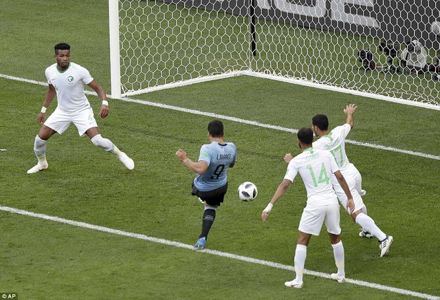 Chấm điểm ĐT Uruguay 1-0 ĐT Saudi Arabia: Ai qua mặt nổi Suarez - Ảnh 1.