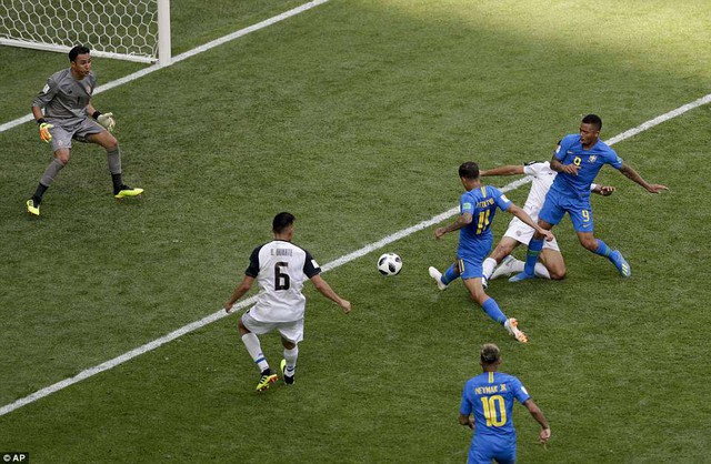 Đội hình tiêu biểu FIFA World Cup™ 2018 ngày 22/6: Neymar không có chỗ - Ảnh 1.