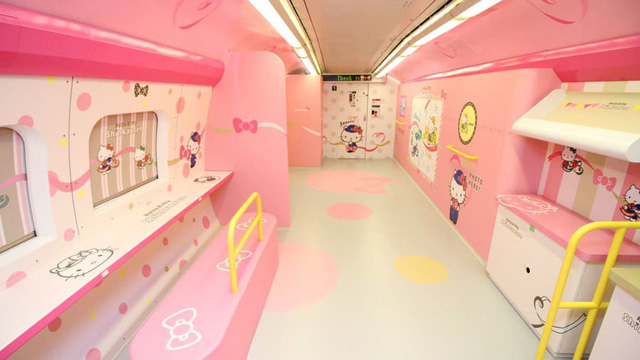 Mê mẩn với tàu cao tốc Hello Kitty siêu dễ thương ở Nhật Bản - Ảnh 8.