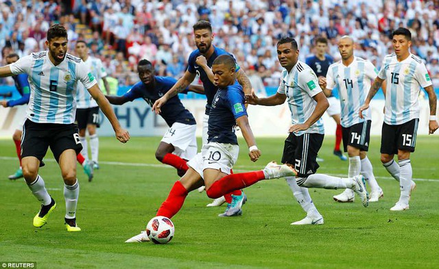 Xem màn trình diễn siêu việt của Mbappe trước ĐT Argentina tại FIFA World Cup™ 2018 - Ảnh 5.