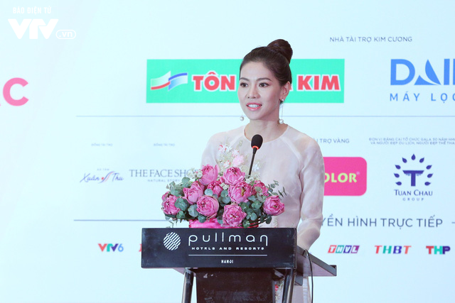 Dàn Hoa hậu, Á hậu hội ngộ khoe sắc ở buổi họp báo Hoa hậu Việt Nam 2018 - Ảnh 15.