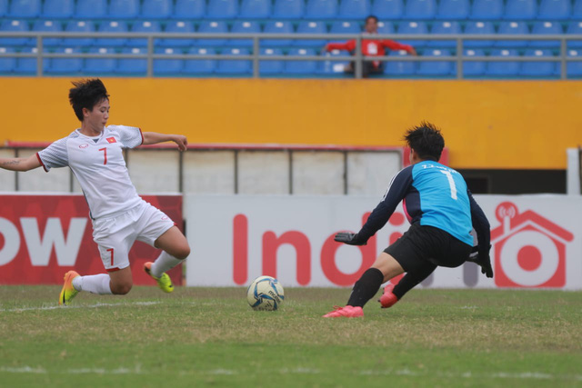 Việt Nam giành huy chương Đồng giải bóng đá nữ vô địch Đông Nam Á 2018 - Ảnh 1.