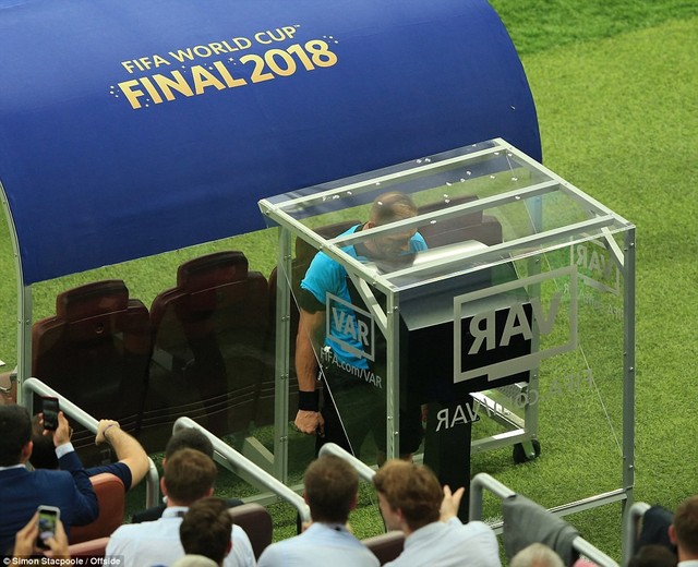 ẢNH: Những khoảnh khắc đáng nhớ trong trận chung kết FIFA World Cup 2018 - Ảnh 8.