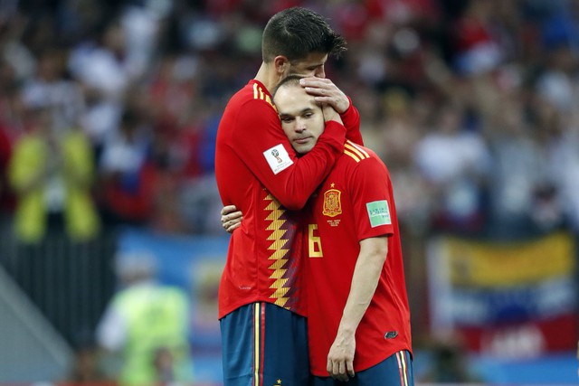 Andres Iniesta chia tay ĐT Tây Ban Nha - Ảnh 1.