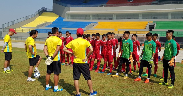 15h30 hôm nay (29/7), U16 Việt Nam - U16 Campuchia: Khởi đầu hành trình bảo vệ ngôi vô địch - Ảnh 1.