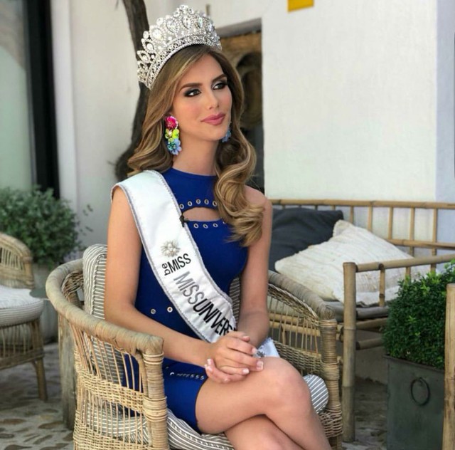 Ngắm hình ảnh người đẹp chuyển giới đầu tiên giành vương miện Hoa hậu Hoàn vũ Tây Ban Nha - Ảnh 3.