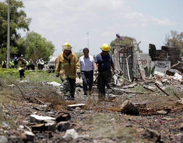 Nổ nhà máy pháo hoa tại Mexico: Số người thiệt mạng đã lên tới 24 - Ảnh 3.