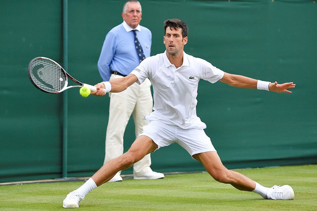 Ngược dòng trước Edmund, Djokovic thẳng tiến vào vòng 4 Wimbledon 2018 - Ảnh 3.