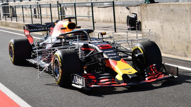 Các đội đua F1 bắt đầu tiến hành chạy thử cánh gió mới cho mùa giải 2019 - Ảnh 3.