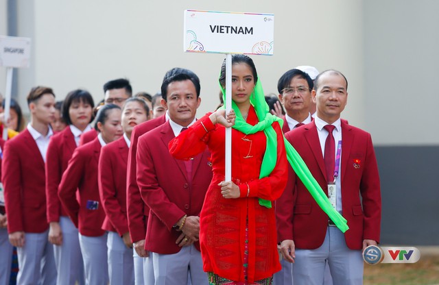 Quốc kỳ Việt Nam tung bay tại ASIAD 2018 - Ảnh 2.