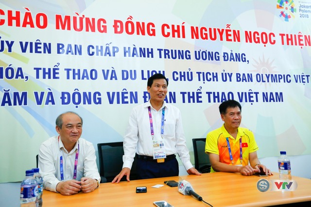 ẢNH: Bộ trưởng Bộ VHTT&DL Nguyễn Ngọc Thiện tới thăm các VĐV dự ASIAD 2018 - Ảnh 9.