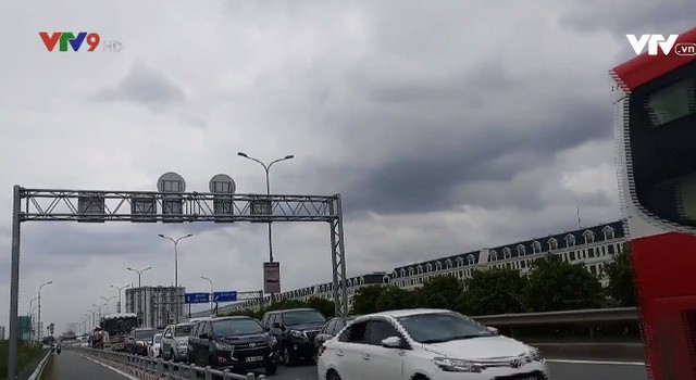 Tai nạn liên hoàn trên cao tốc TP.HCM - Long Thành - Dầu Giây - Ảnh 2.