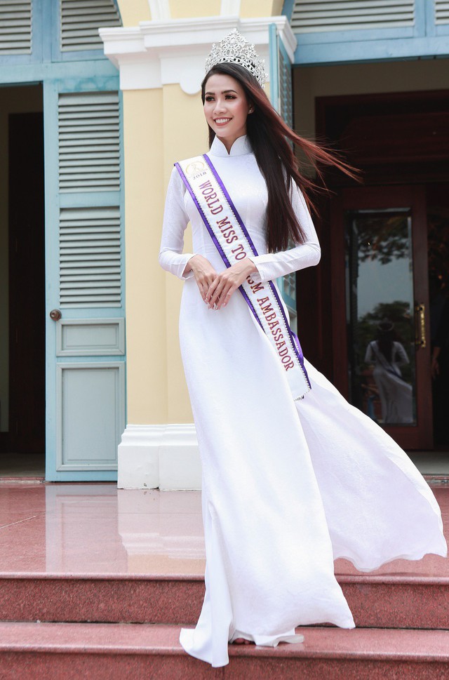 Phan Thị Mơ rạng rỡ về quê Tiền Giang sau khi đăng quang Hoa hậu - Ảnh 5.
