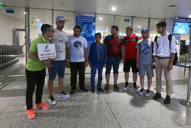 Ninh Bình chào đón những đội tuyển đầu tiên đến với ABU Robocon 2018 - Ảnh 1.